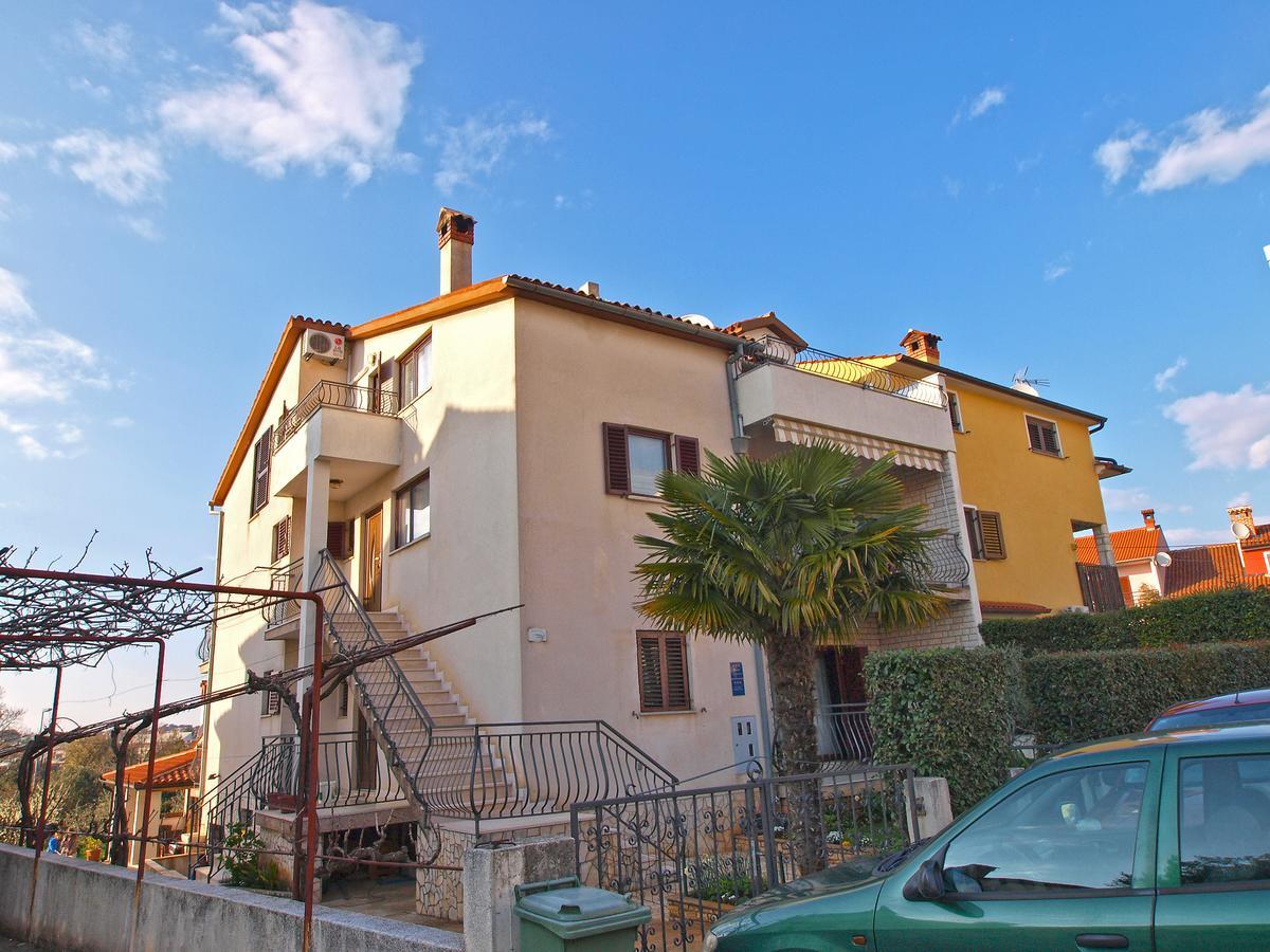 Milan 1048 Apartma Rovinj