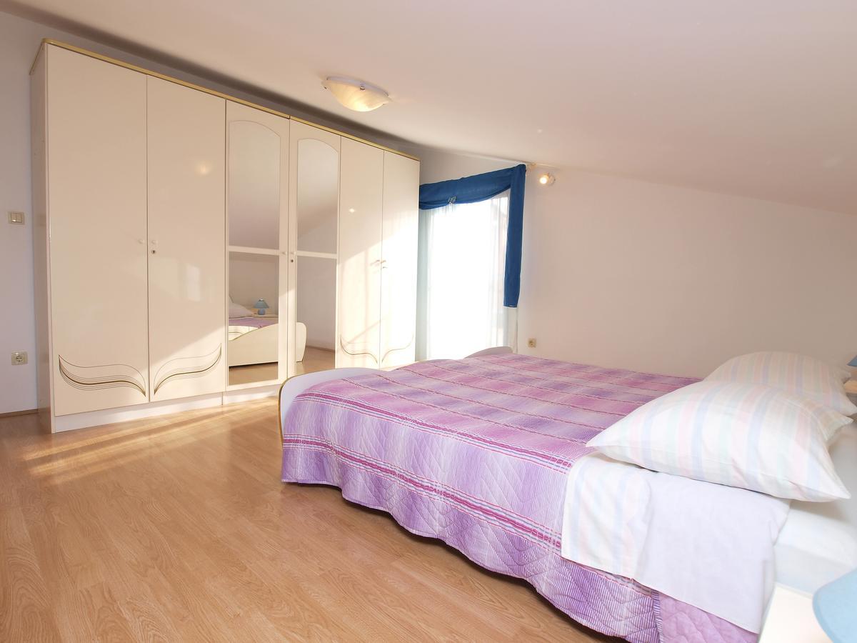 Apartma Milan 1048 *