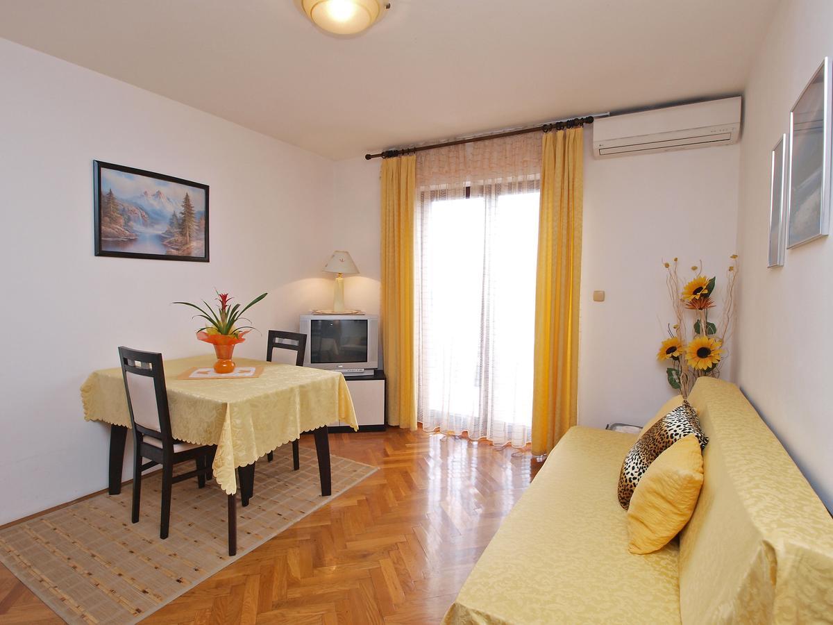 Milan 1048 Apartma